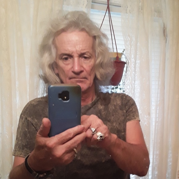 Meet your Posher, Christopher - Picture 1 of 1